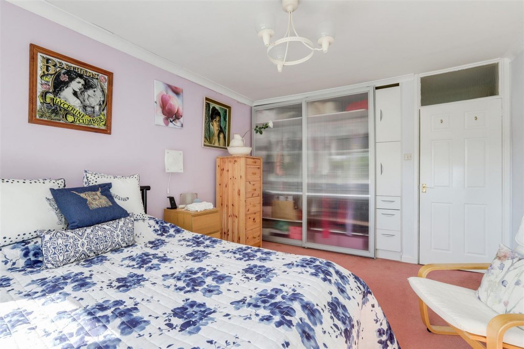 Weaverthorpe Road, Woodthorpe, NG5