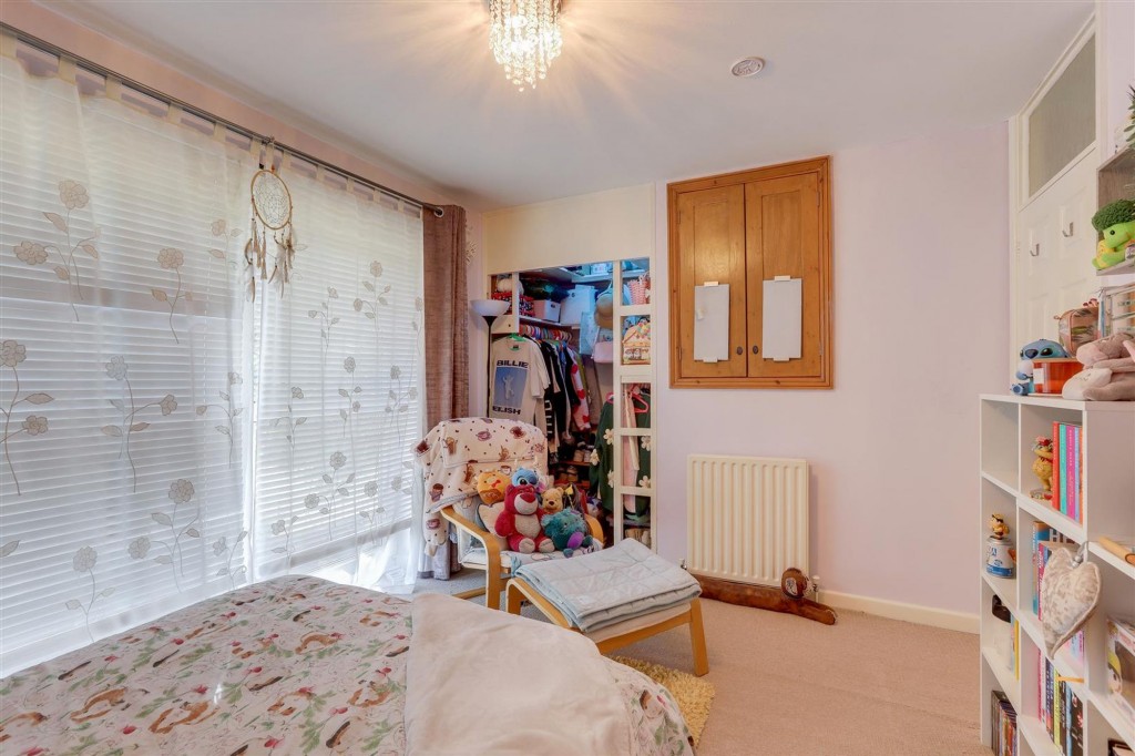 Weaverthorpe Road, Woodthorpe, NG5