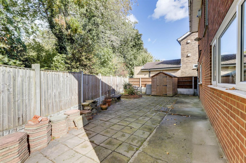 Weaverthorpe Road, Woodthorpe, NG5