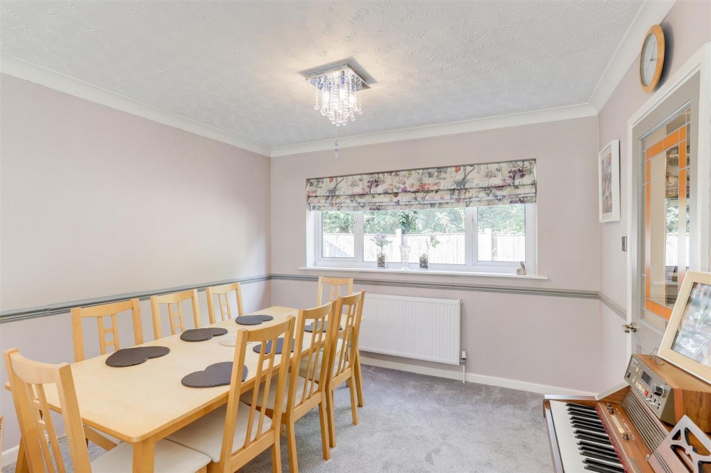 Weaverthorpe Road, Woodthorpe, NG5