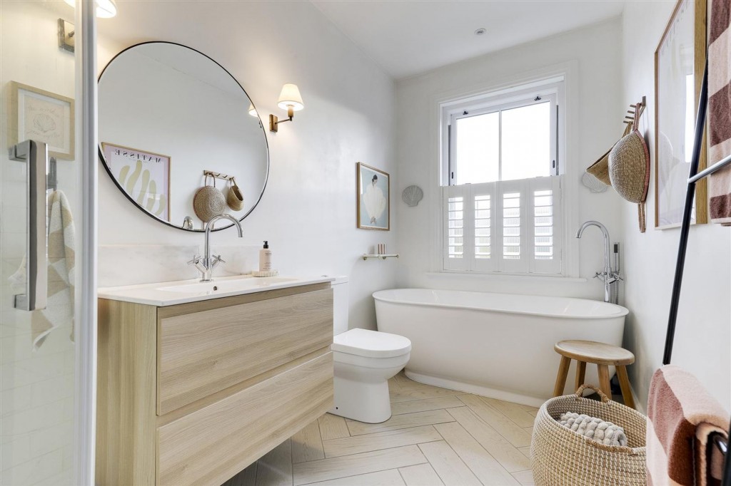 Gedling Road, Carlton, NG4