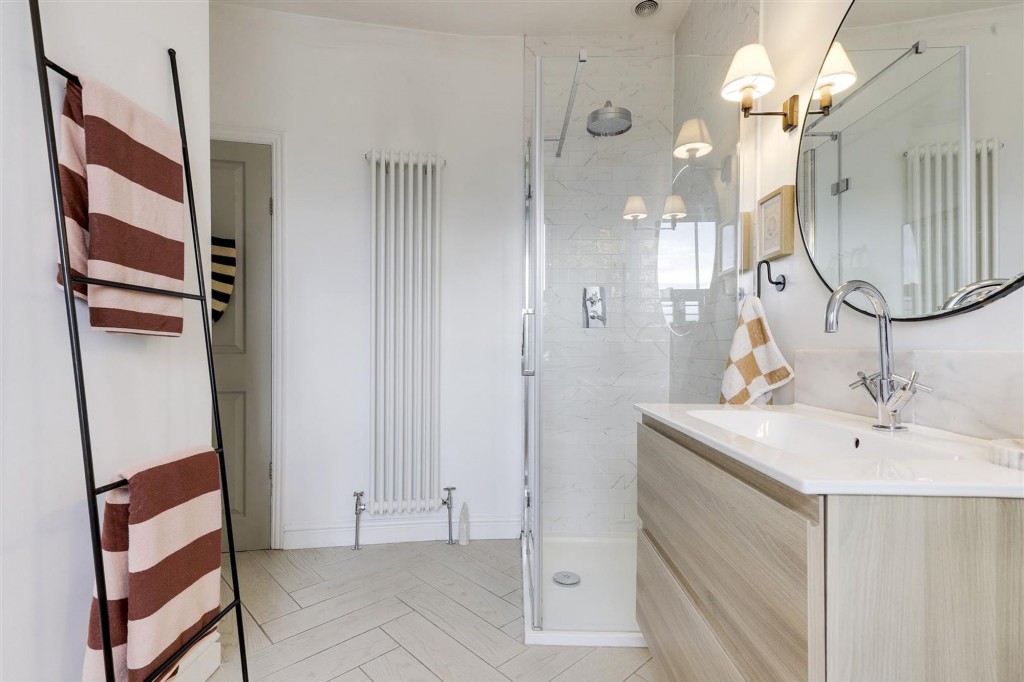 Gedling Road, Carlton, NG4