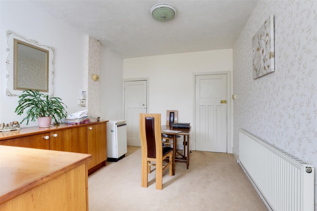 Adbolton Grove, West Bridgford, NG2