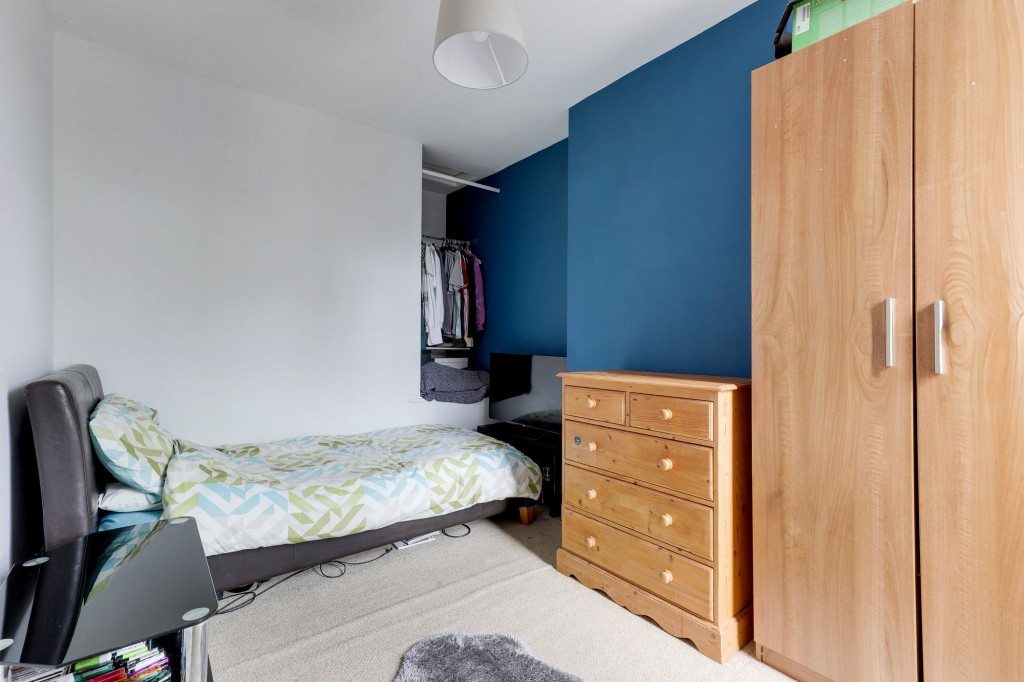 Broomhill Road, Nottingham, NG6
