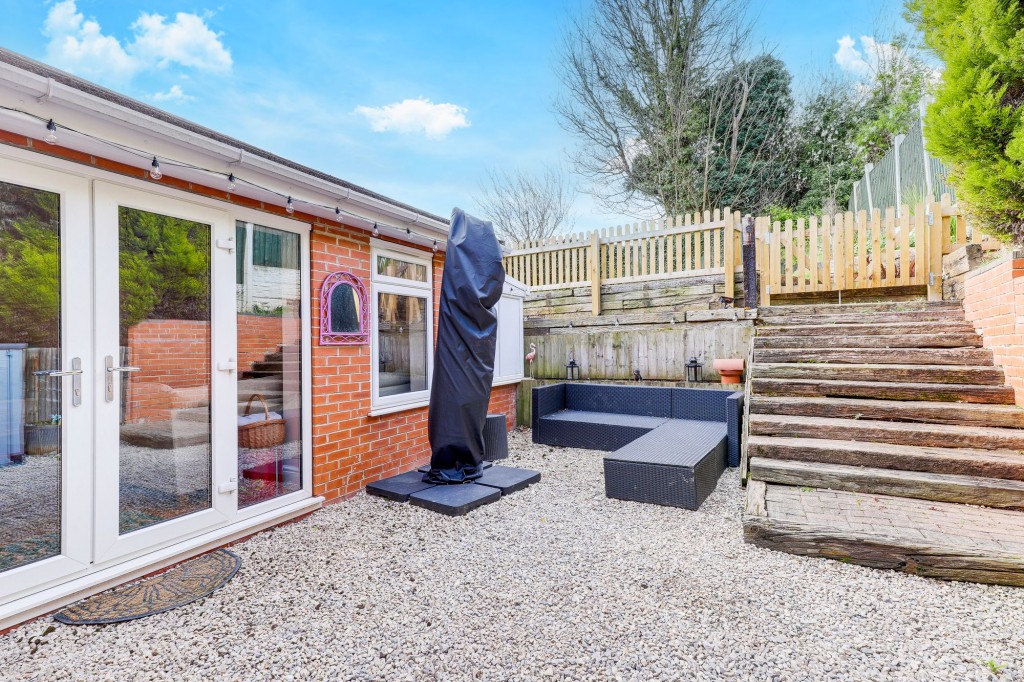 Douglas Avenue, Carlton, NG4