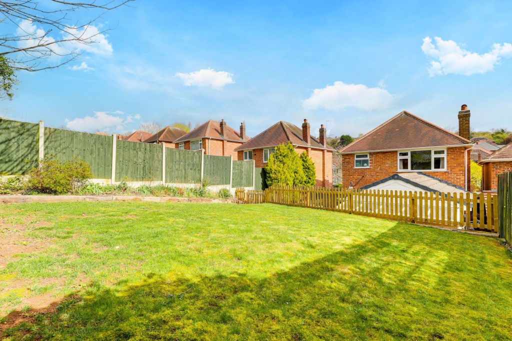 Douglas Avenue, Carlton, NG4