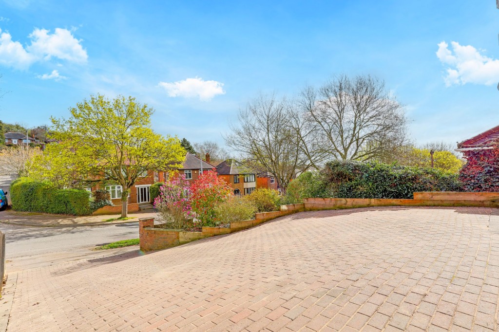 Douglas Avenue, Carlton, NG4