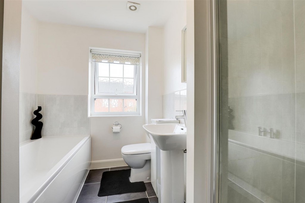 Hobben Crescent, Hucknall, NG15