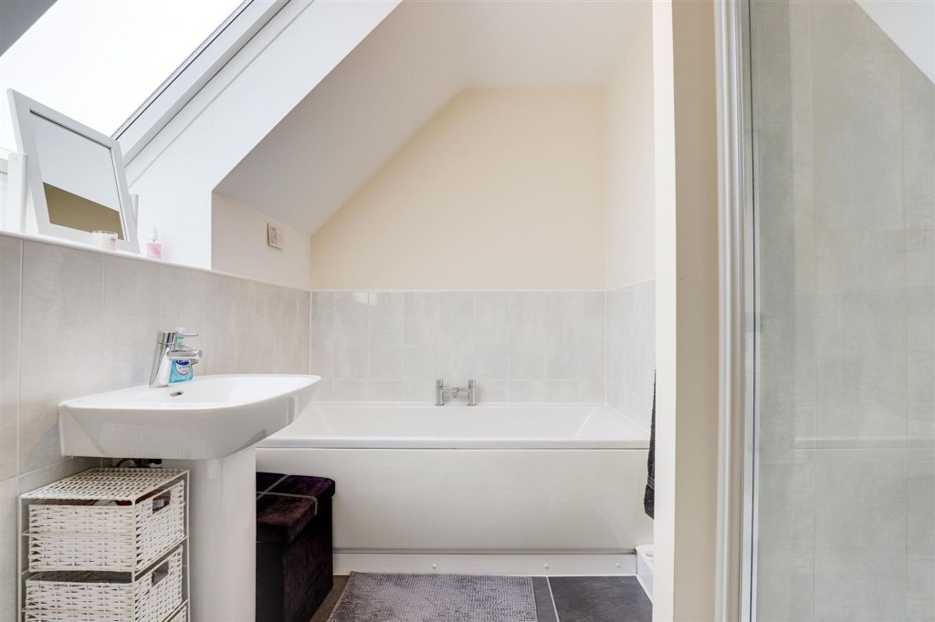 Hobben Crescent, Hucknall, NG15