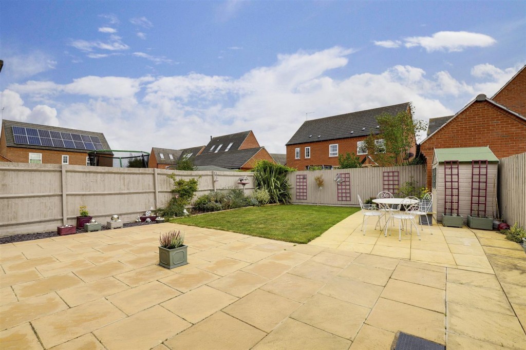 Hobben Crescent, Hucknall, NG15