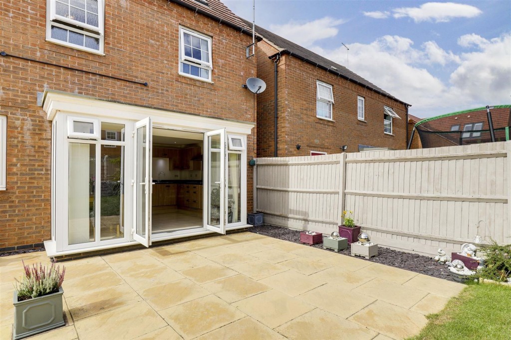 Hobben Crescent, Hucknall, NG15