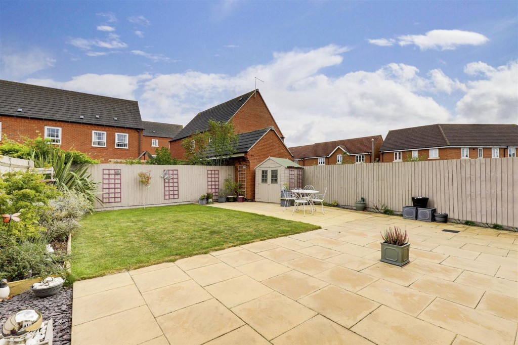 Hobben Crescent, Hucknall, NG15