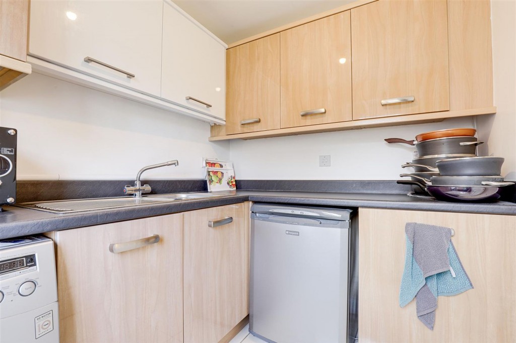 Hobben Crescent, Hucknall, NG15