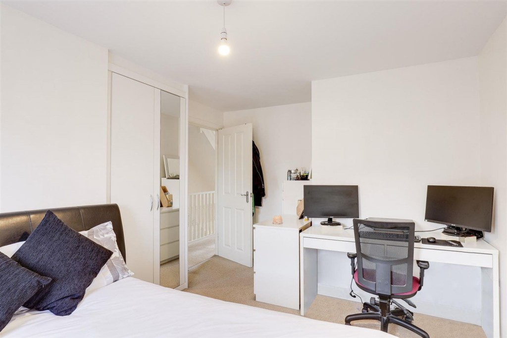 Hobben Crescent, Hucknall, NG15