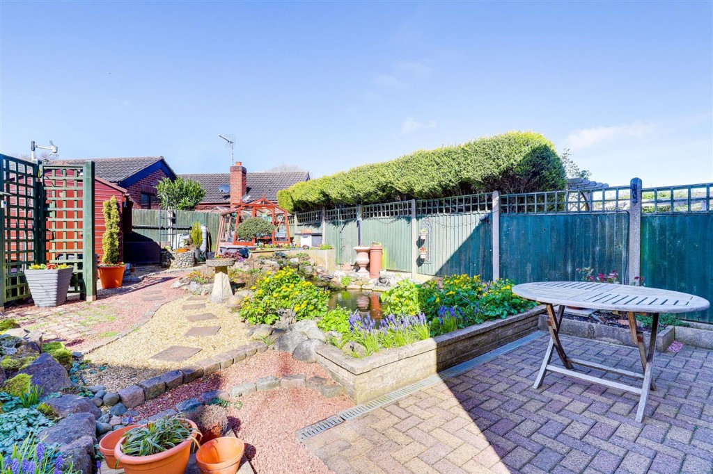 Farm Avenue, Hucknall, NG15