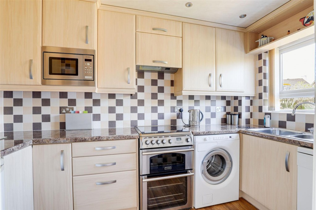 Farm Avenue, Hucknall, NG15