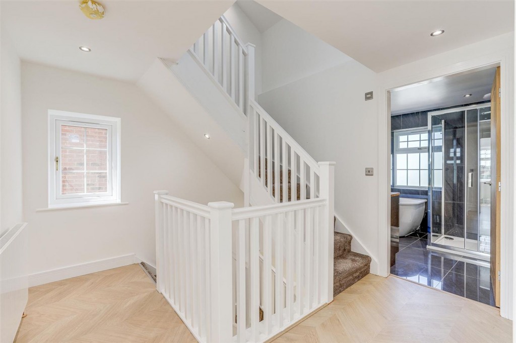 Old Bar Close, Nottingham, NG6