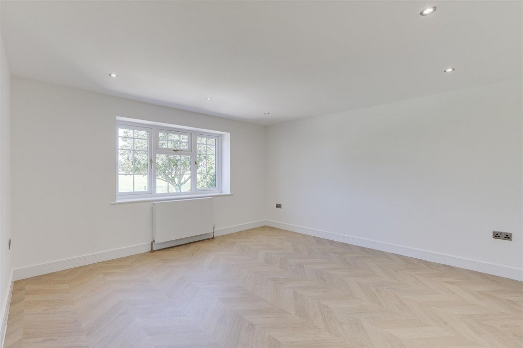 Old Bar Close, Nottingham, NG6