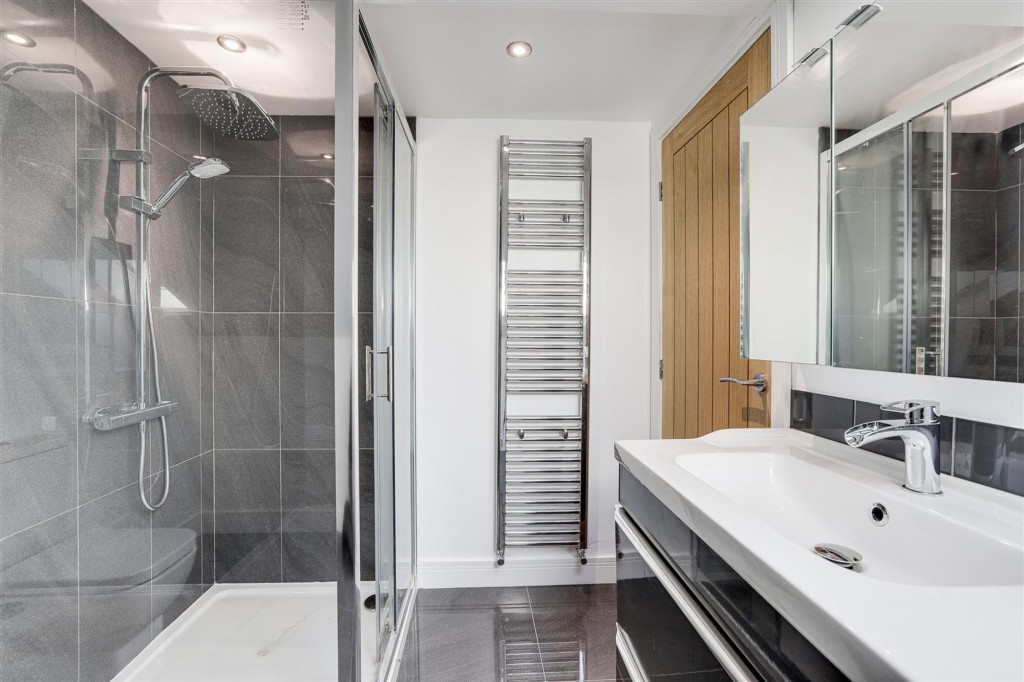 Old Bar Close, Nottingham, NG6