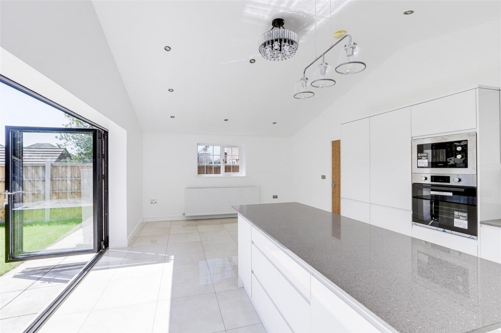 Old Bar Close, Nottingham, NG6