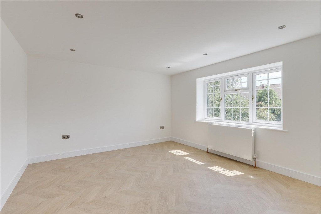 Old Bar Close, Nottingham, NG6