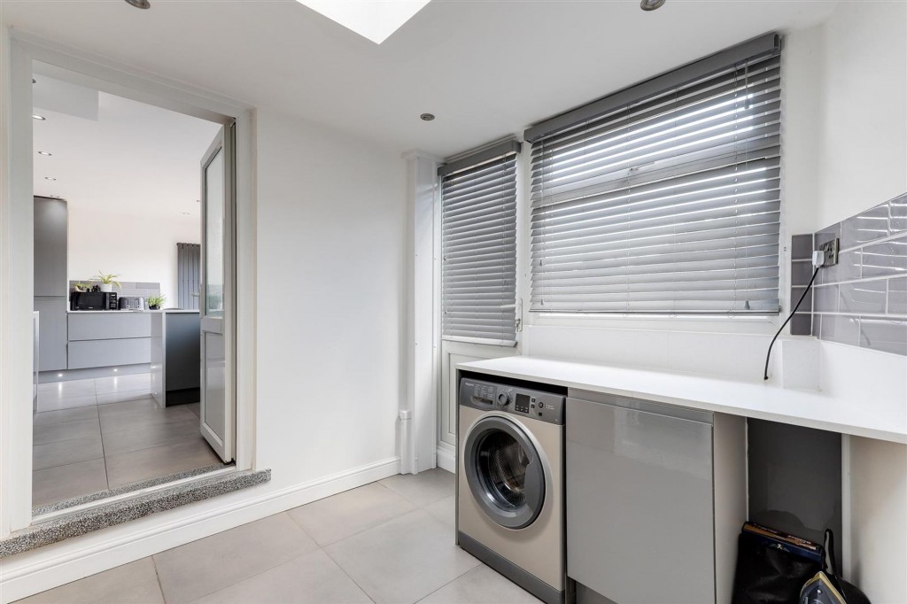 Southcliffe Road, Carlton, NG4