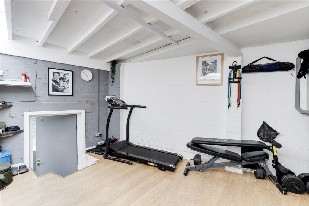 Southcliffe Road, Carlton, NG4