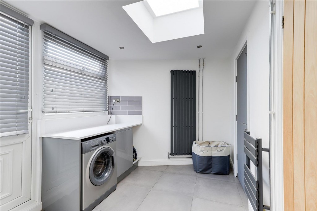 Southcliffe Road, Carlton, NG4