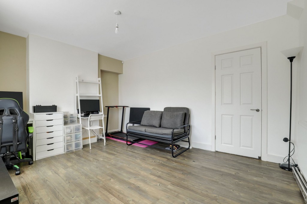 Southwold Drive, Nottingham, NG8
