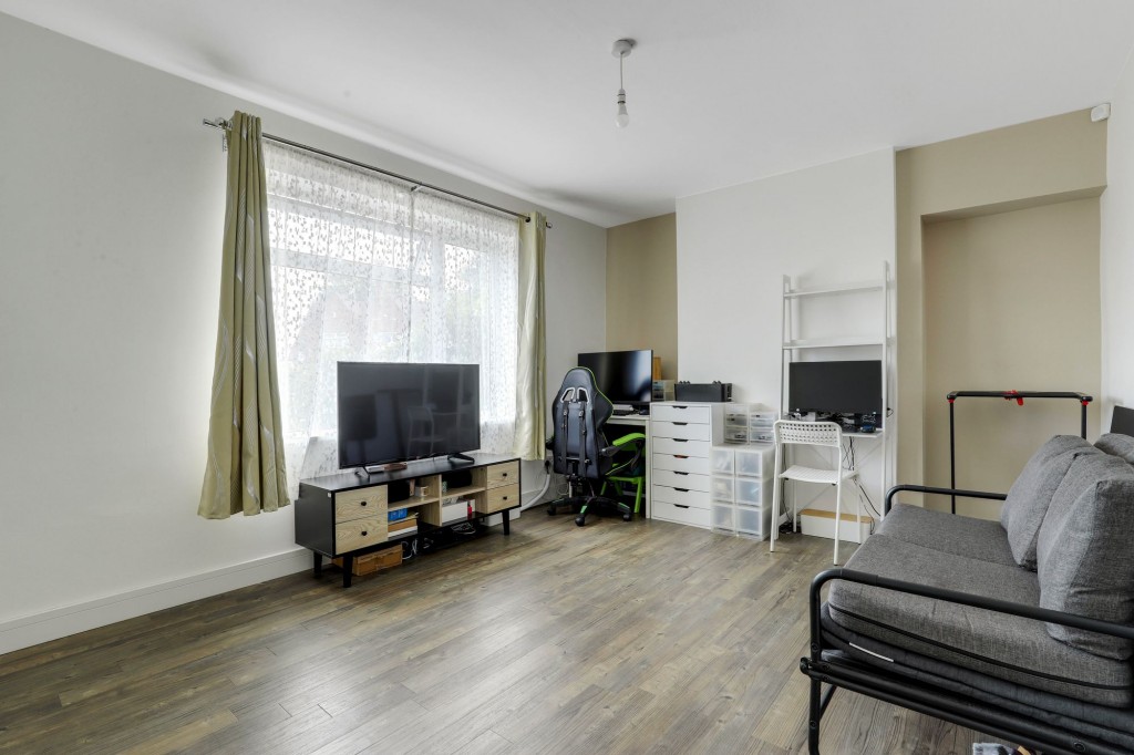 Southwold Drive, Nottingham, NG8