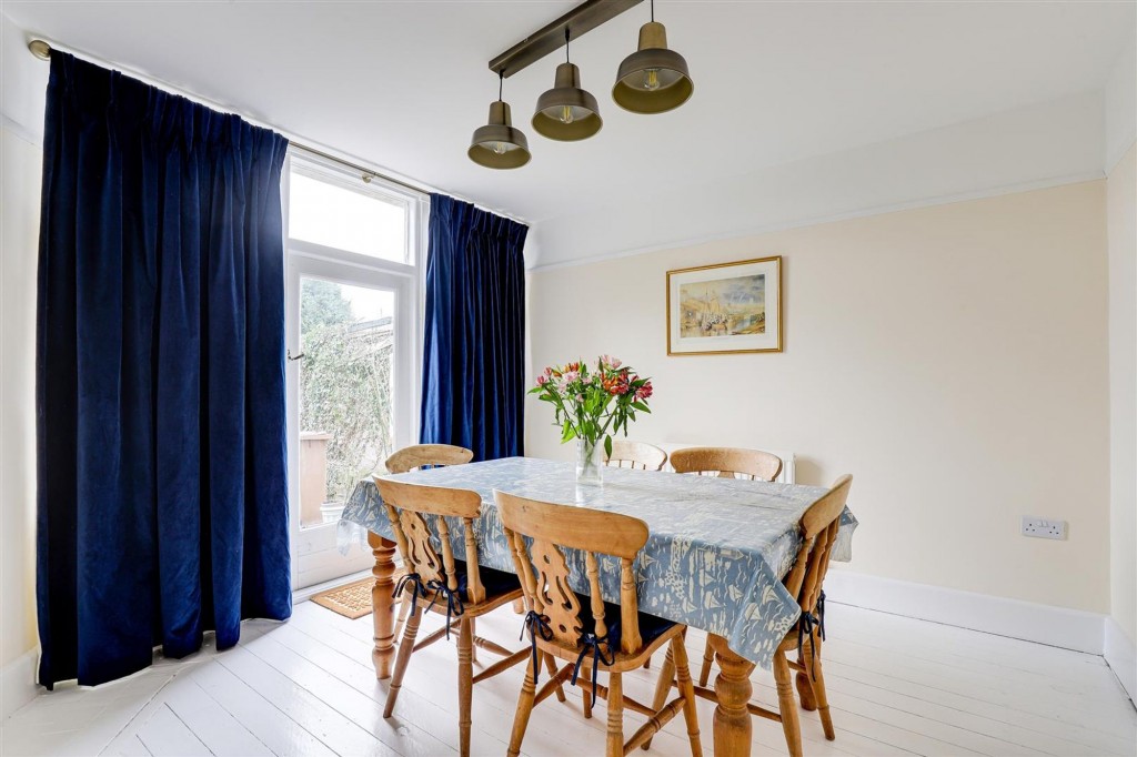 Costock Avenue, Nottingham, NG5