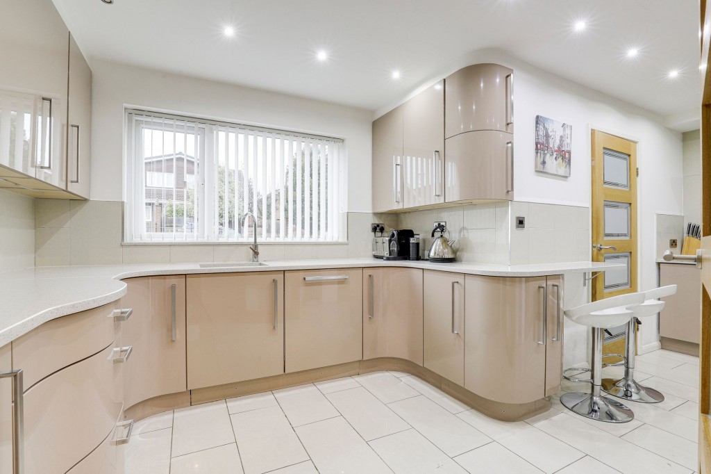 Standhill Avenue, Carlton, NG4