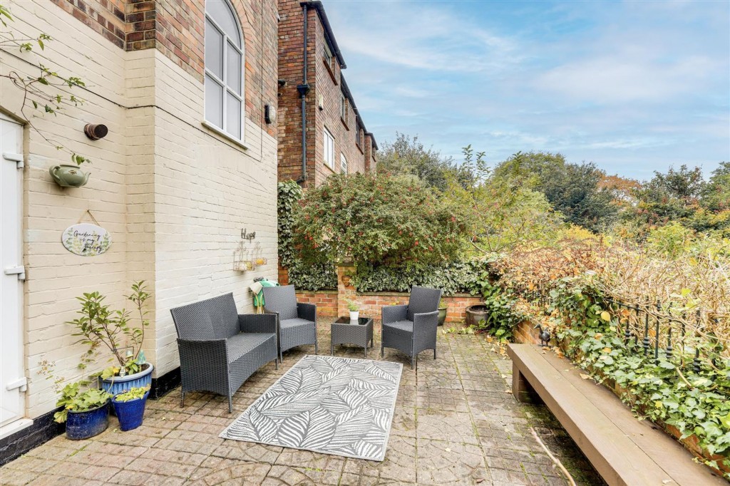 Sherwood Vale, Nottingham, NG5