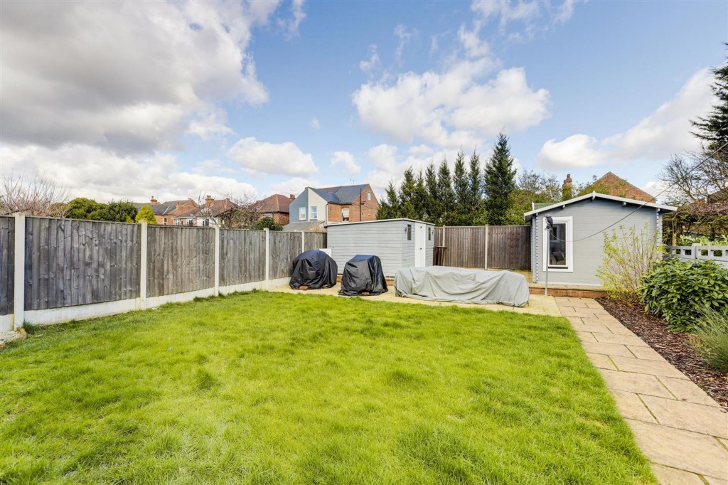 Thorneywood Road, Long Eaton, NG10