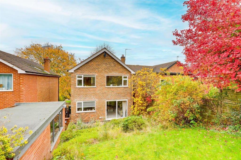 County Road, Gedling, NG4