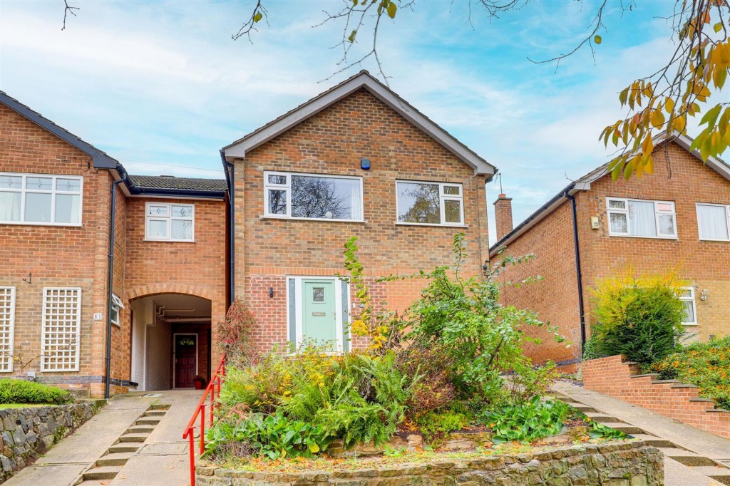 County Road, Gedling, NG4