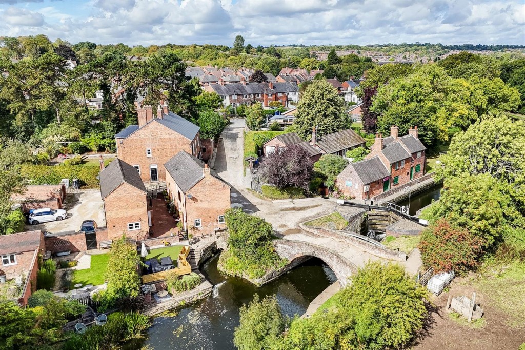 Lock Lane, Sandiacre, NG10