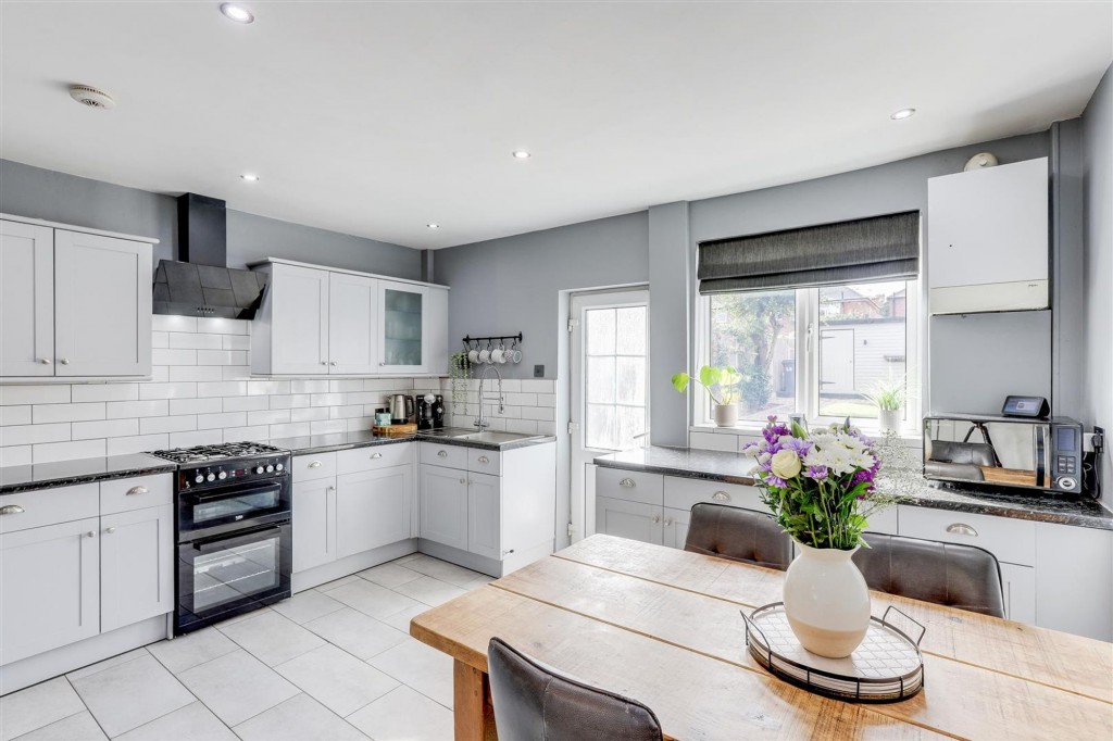 Lock Lane, Sandiacre, NG10