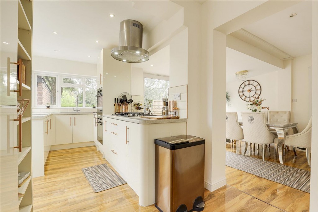 Derby Road, Beeston, NG9