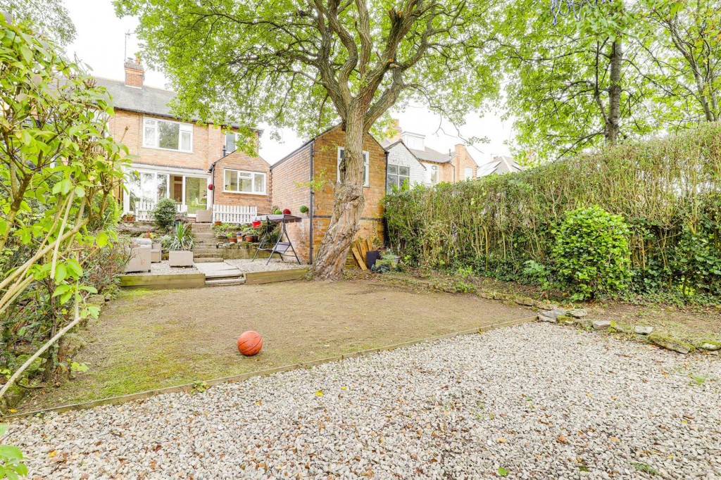 Derby Road, Beeston, NG9