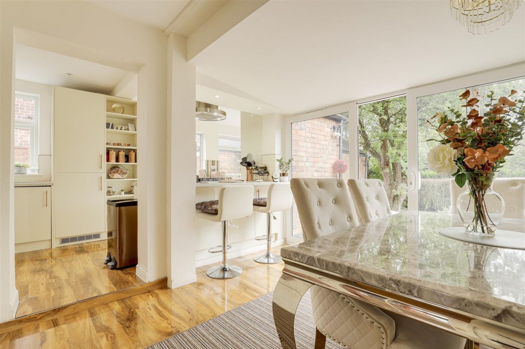 Derby Road, Beeston, NG9