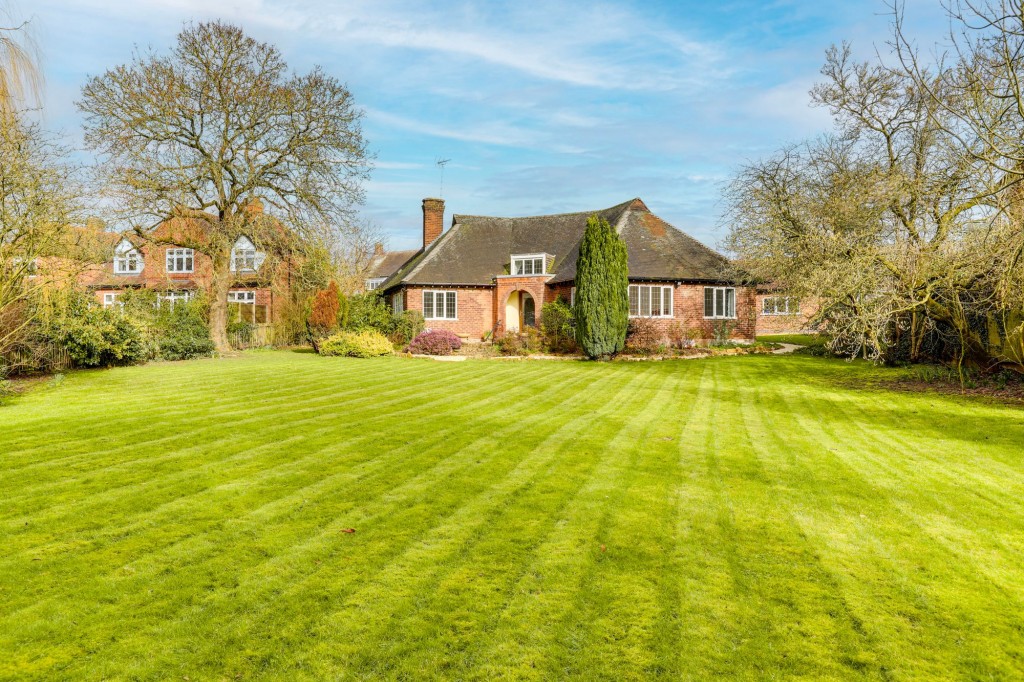 Woodford Road, Hucknall, NG15
