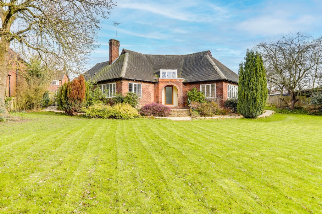 Woodford Road, Hucknall, NG15