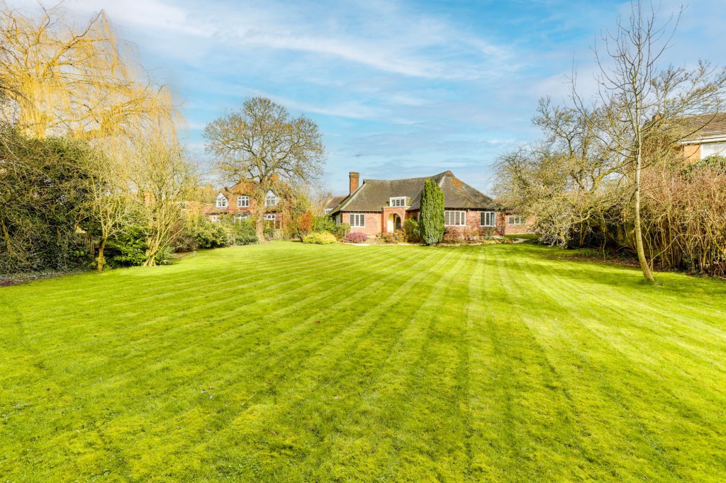 Woodford Road, Hucknall, NG15