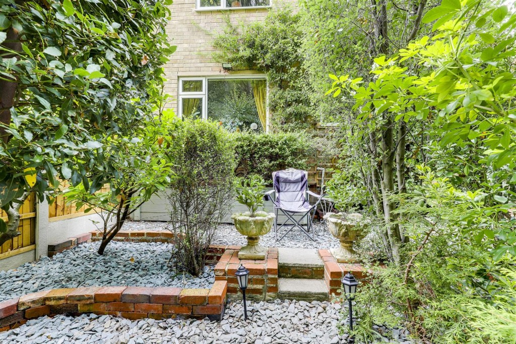 Willow Crescent, Gedling, NG4