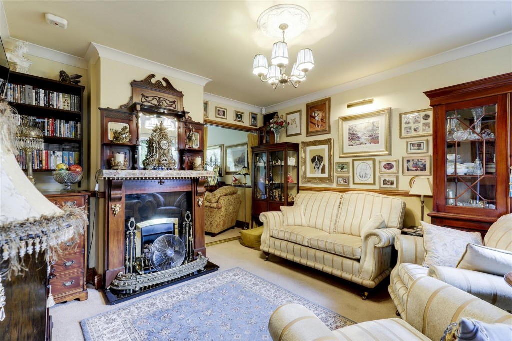 Willow Crescent, Gedling, NG4