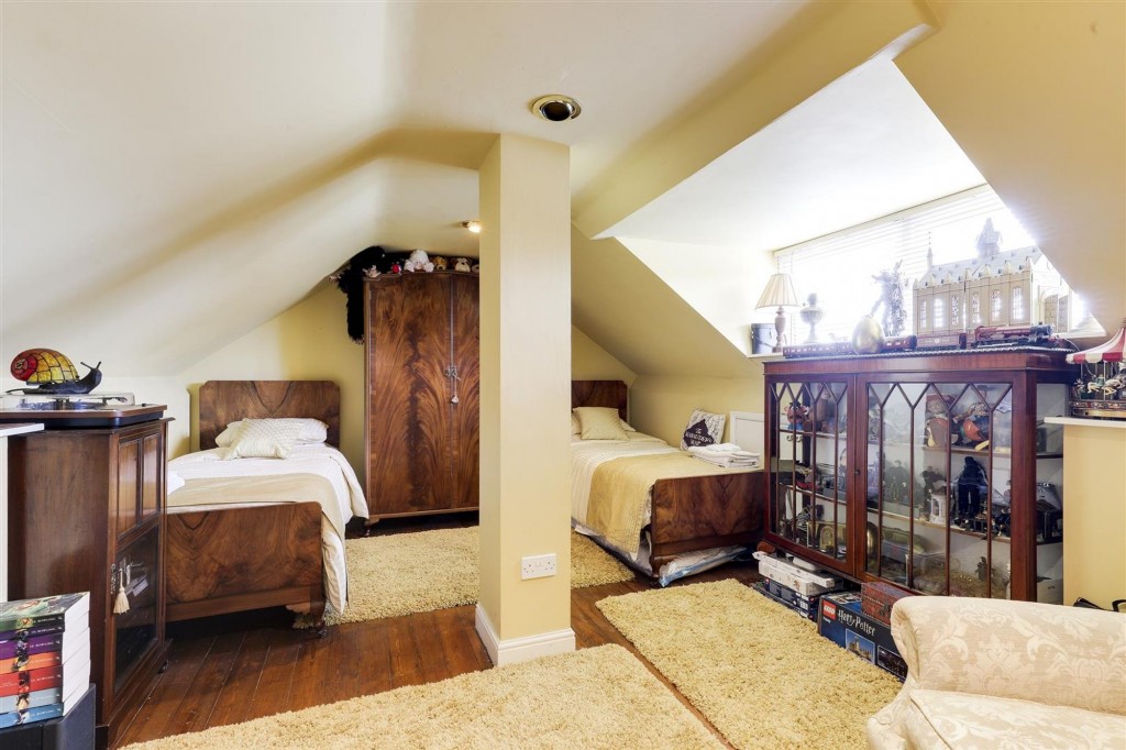 Willow Crescent, Gedling, NG4