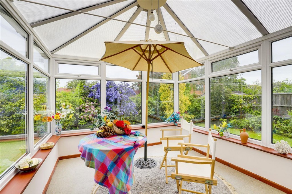 Pinfold Close, Woodborough, NG14