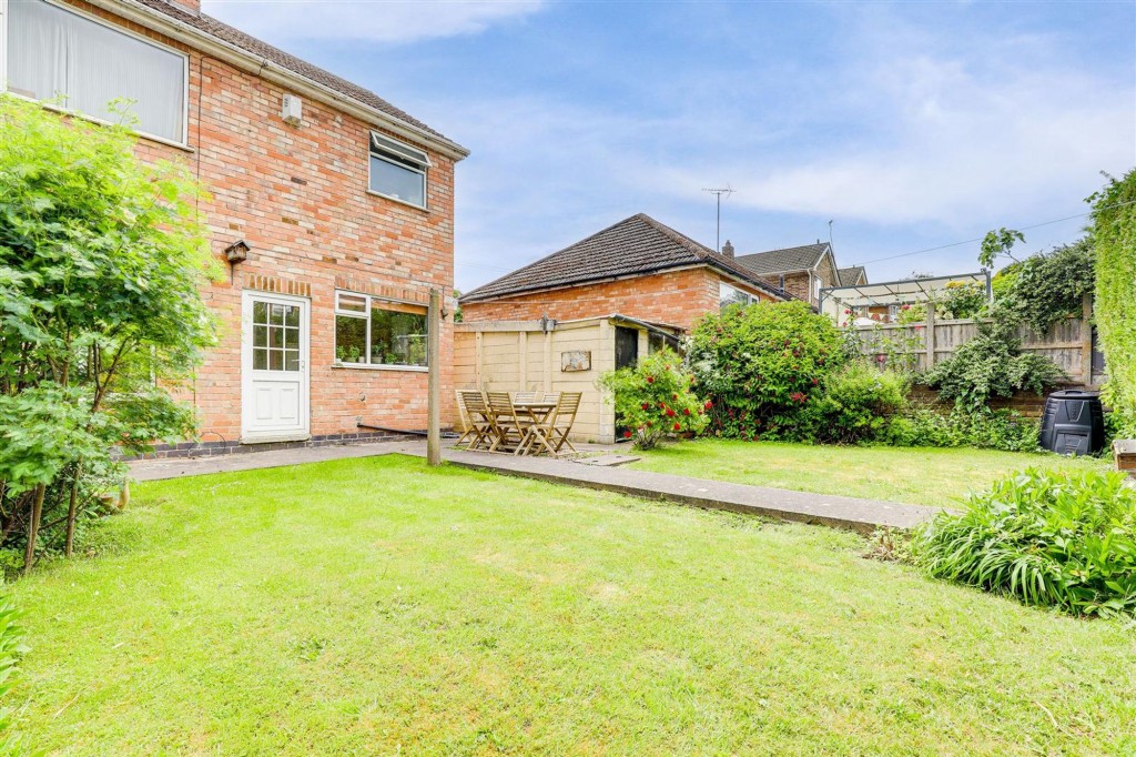 Southcliffe Road, Carlton, NG4