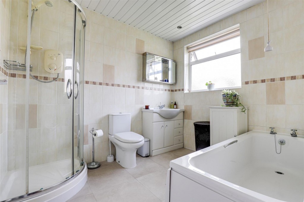 Southcliffe Road, Carlton, NG4